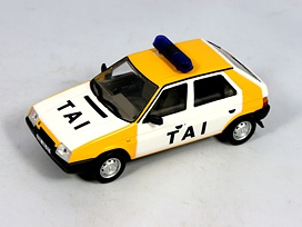 Skoda Favorit; Hongwell; 1:43